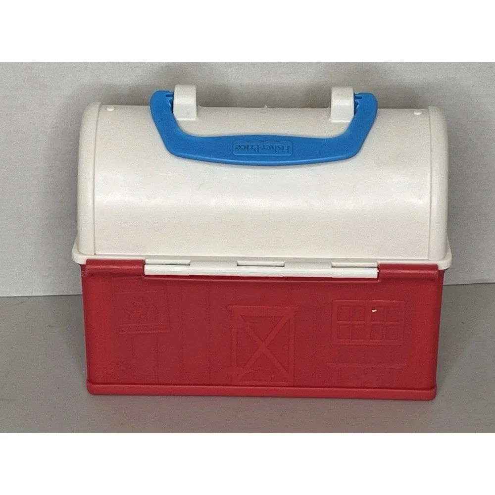 2008 Fisher Price Little People Play Family Farm Lunch Box‎ Barn Carrying Case